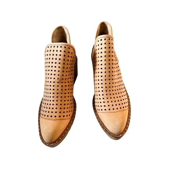 CECELIA NEW YORK Georgie Wedge Bootie Mustard US 9 Ankle Boots & Booties